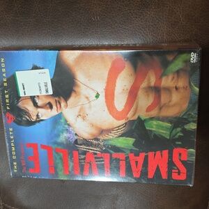 Smallville The Complete First Season DVD